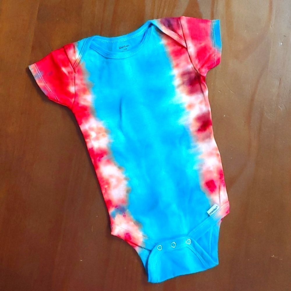 Patriotic Fourth 4th of July Gerber cotton tie-dye onesie handmade 6-9 months